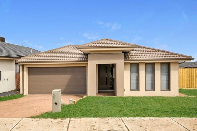 7 Lucknow  Drive, VIC 3753