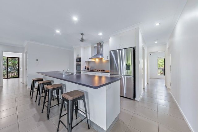 7 Beames Crescent, QLD 4800