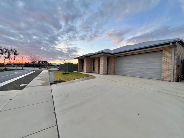 28 Westwood Drive, VIC 3629