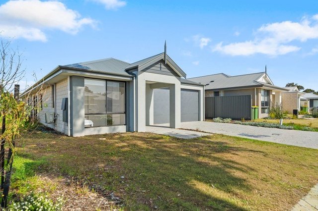 42 Stringybark Loop, WA 6210