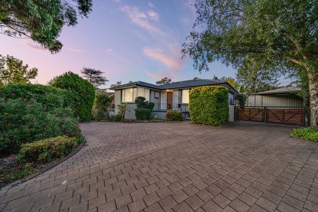 16 Selwyn Street, ACT 2602