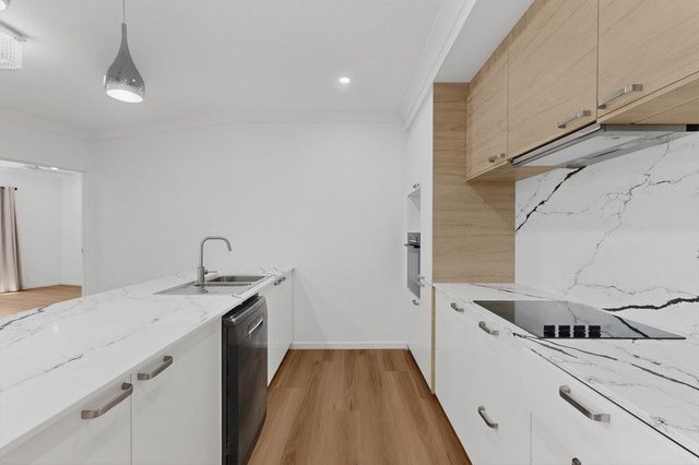 3/8 Nepean Avenue, QLD 4054