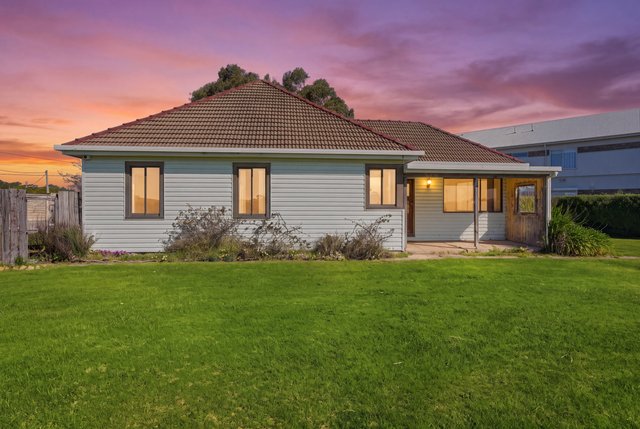 24 Esplanade South, TAS 7253