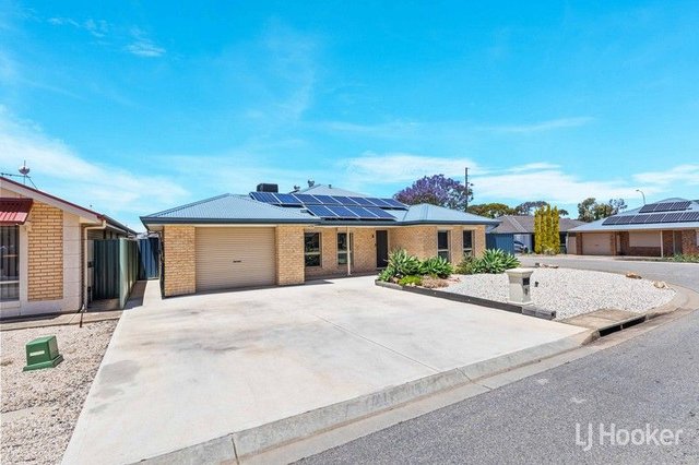 2 Tangarine Court, SA 5115