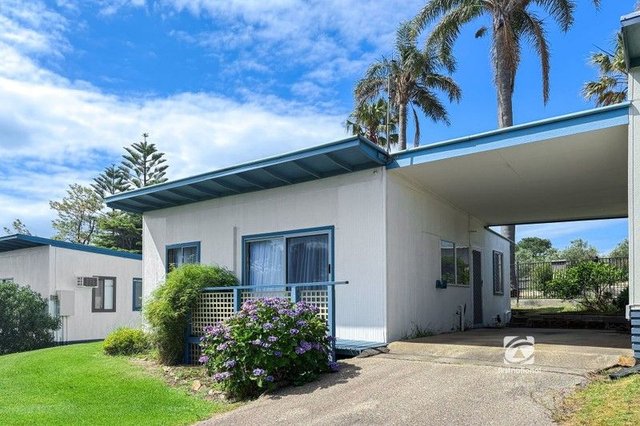 2/15 Lyrebird Court, VIC 3909