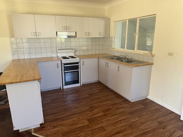 33 Gillark Street, WA 6210