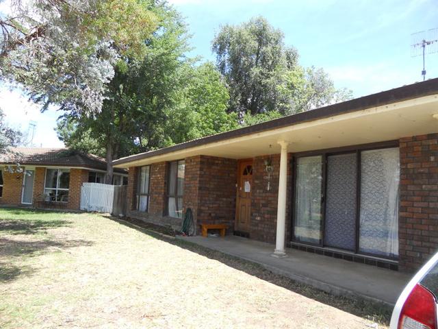 11 Howard Place, NSW 2350