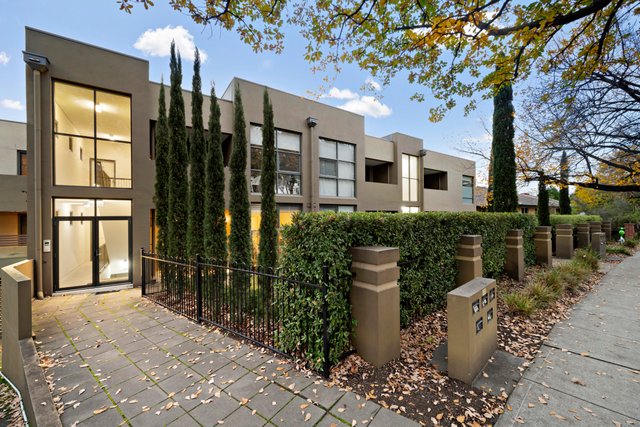 2/135 Limestone Avenue, ACT 2612