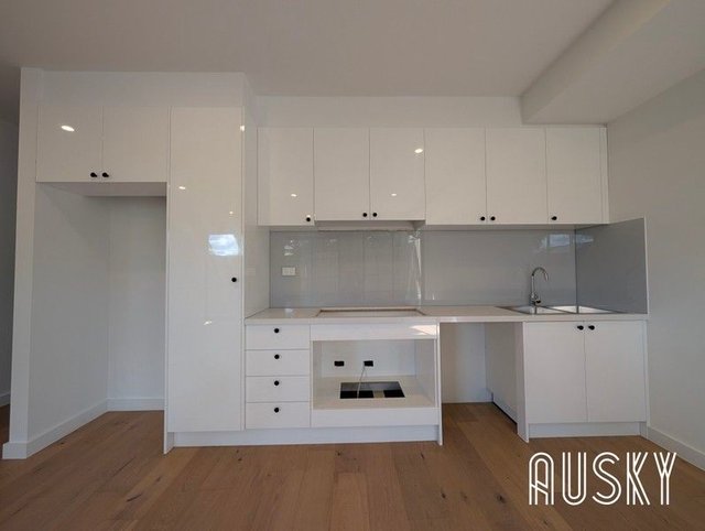 2 Saxon Street, VIC 3108