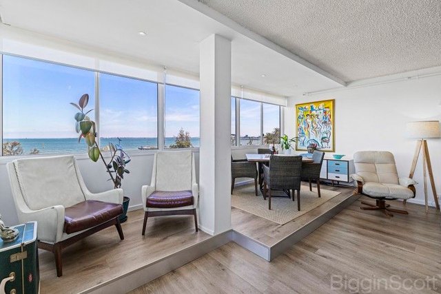 2A/12 Marine Parade, VIC 3182