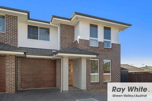 8/42-44 Webster Rd, NSW 2170