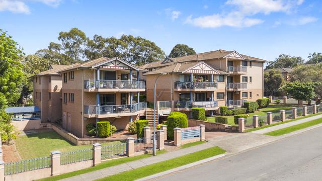 18/42-46 Treves Street, NSW 2160