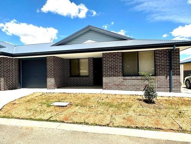 2/15-17 Warral Rd, NSW 2340