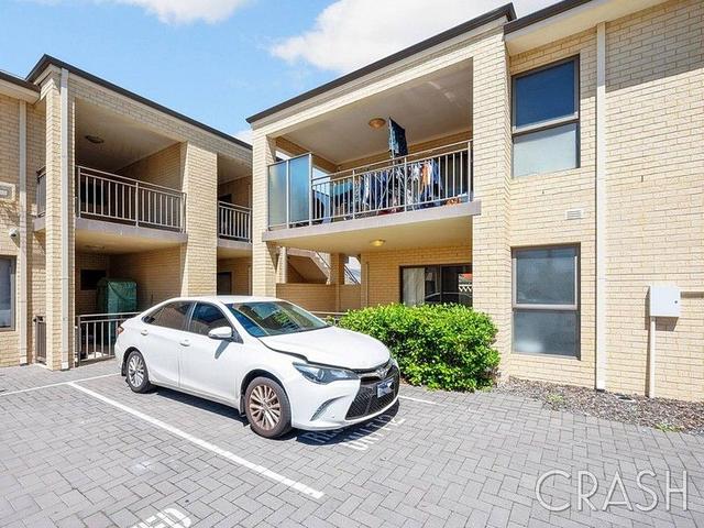 12/11 Redcliffe Street, WA 6107