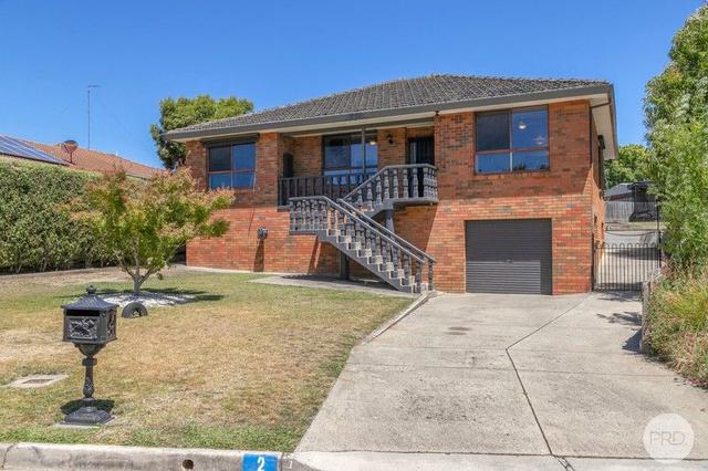 2 Pine View Crescent, VIC 3350