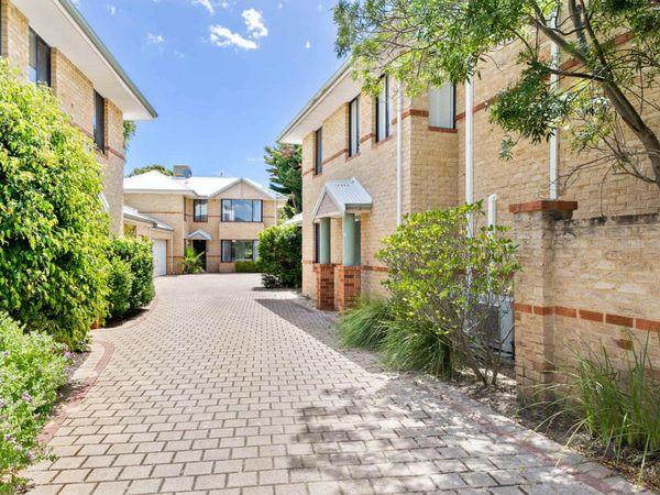 3/12 Lentona Road, WA 6156