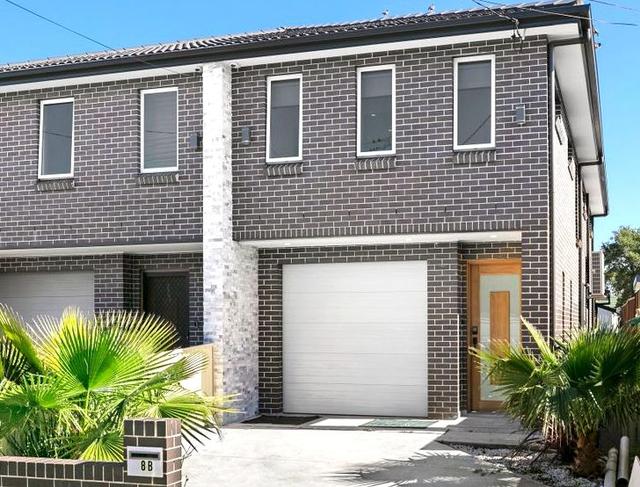 8B Allison Rd, NSW 2161