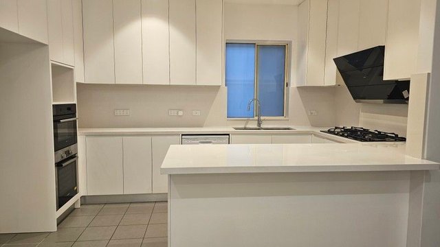 38 Holloway Street, NSW 2035