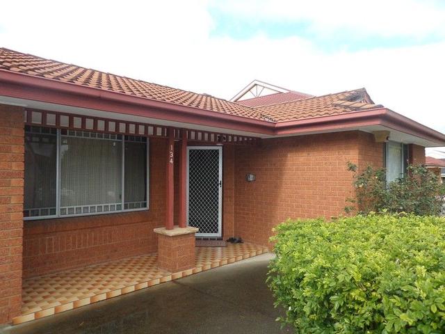 134 Falcon Cct, NSW 2168