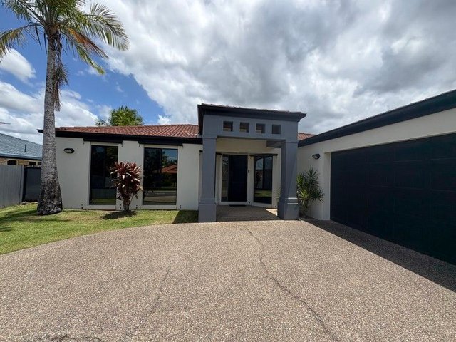 12 Silverash Street, QLD 4210