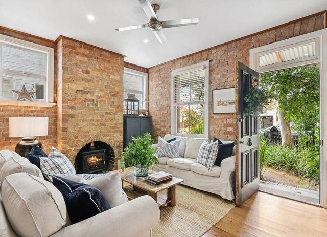 100 The Trongate, NSW 2142