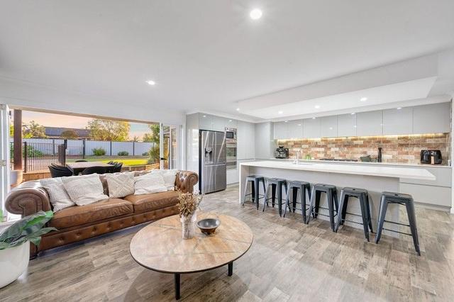 98 Bannockburn Crescent, QLD 4115