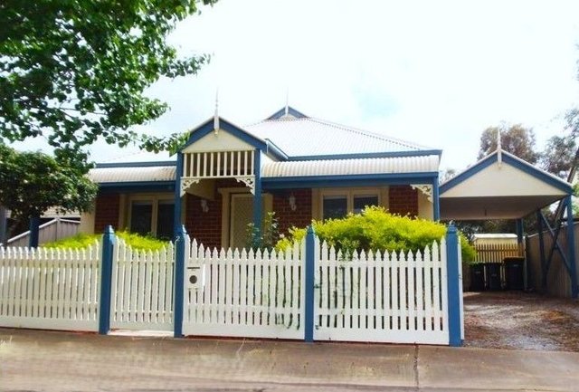 25 Elphinstone  Way, VIC 3023