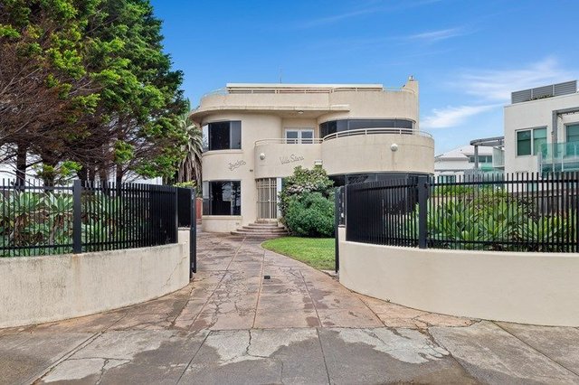 14 Beach Road, VIC 3188