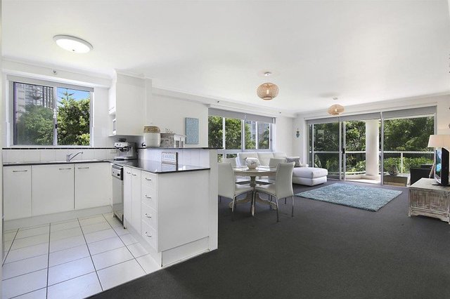 3/1-9 Hughes Avenue, QLD 4217