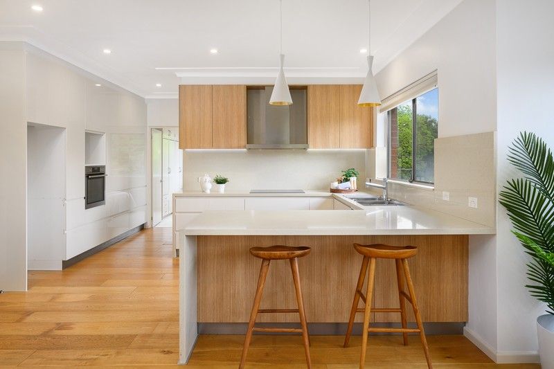 https://images.allhomes.com.au/property/photo/a84ad687c6350e33173191a970f3a3a9_hd.jpg