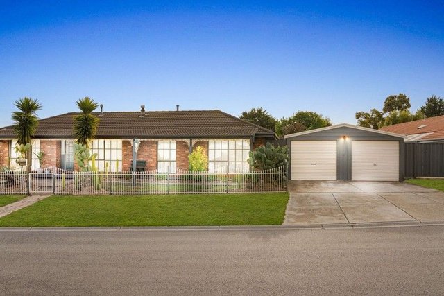 18 Mowbray Crescent, VIC 3337