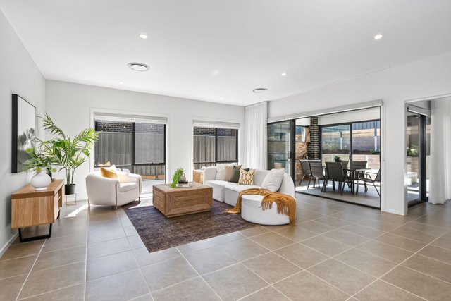 16 McCauley Avenue, NSW 2620