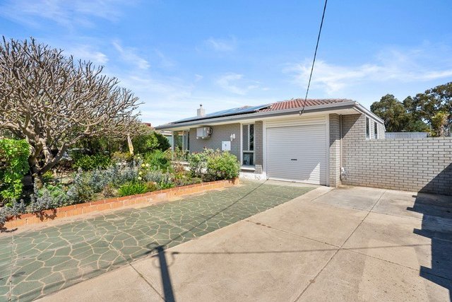 9 Columbia Close, WA 6168