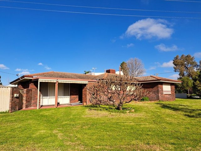 2 Invicta Place, WA 6018