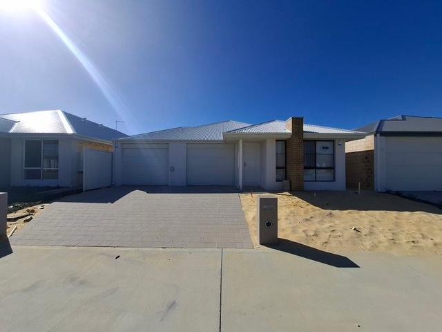 12B Hopetoun Drive, WA 6034