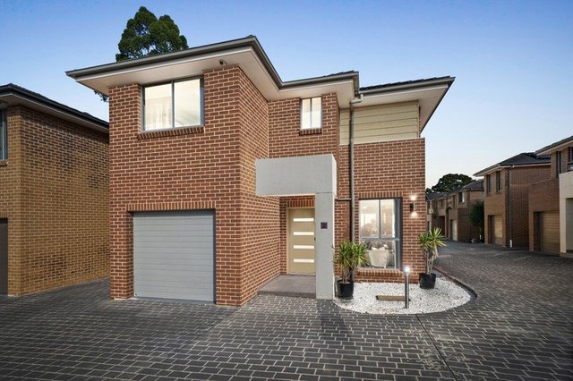 2/41 Rosebrook Avenue, NSW 2155