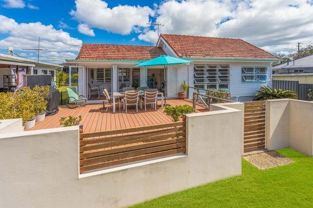 4 Esplanade, QLD 4510