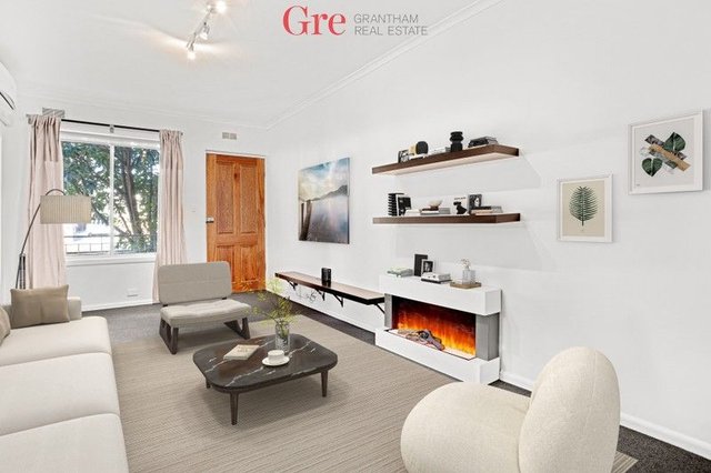 2/262 Buckley Street, VIC 3040