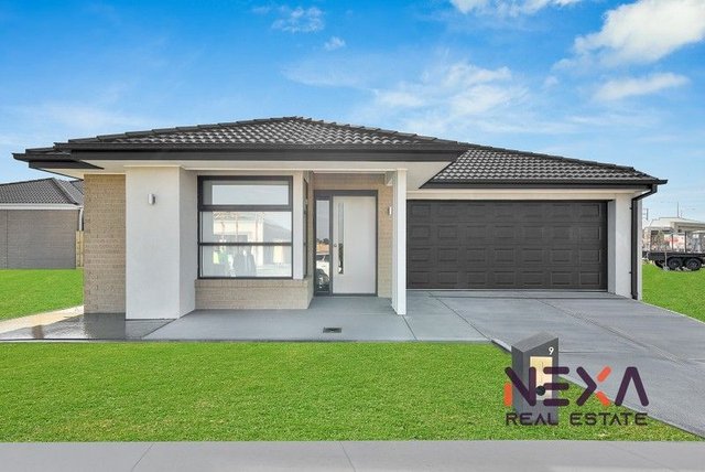 9 Camembert Loop, VIC 3064