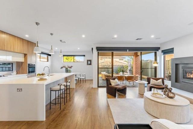 14 Bologna Crescent, VIC 3059