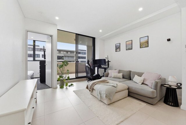 430/33 Rothschild Avenue, NSW 2018