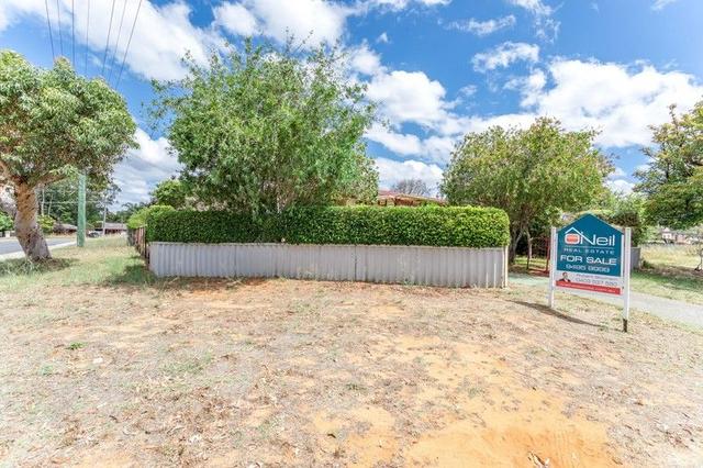 2 Hakea Road, WA 6111