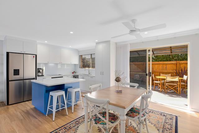 2/82 Ocean View Drive, NSW 2260