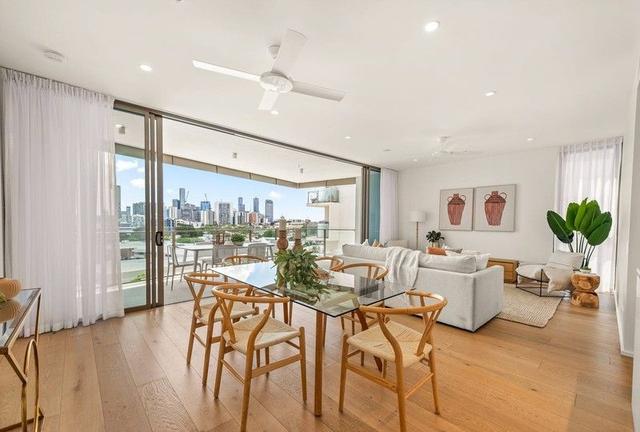 30502/9 Pidgeon Close, QLD 4101