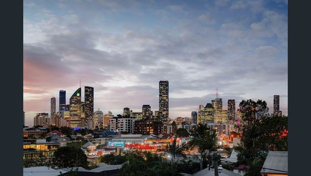 35 Mossgrove St, QLD 4102