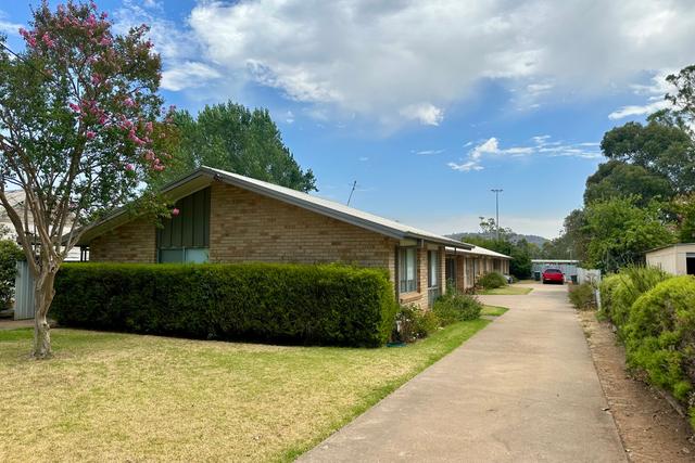 2/51 Gundagai Road, NSW 2590