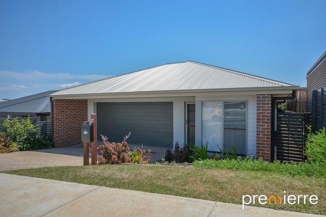 27 Lapwing Crescent, QLD 4300