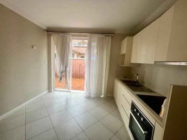 6a Passefield Street, NSW 2170