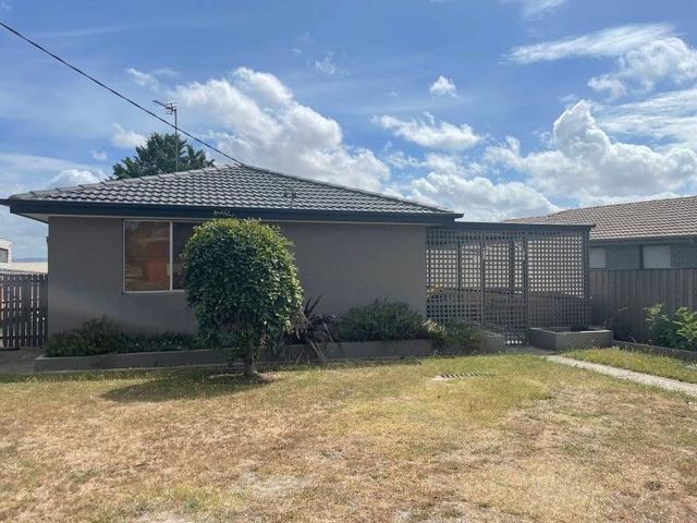 27 Blackwood Crescent, VIC 3842