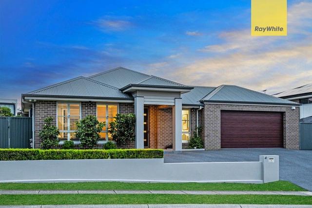 4 Saunders Avenue, NSW 2155